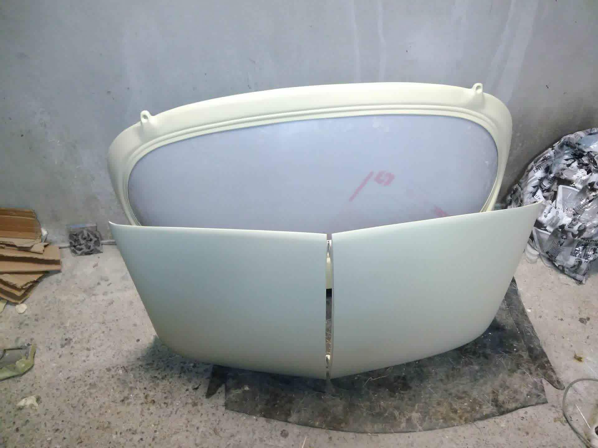 Fastback hardtop surface and edge detail — fibreglass workmanship